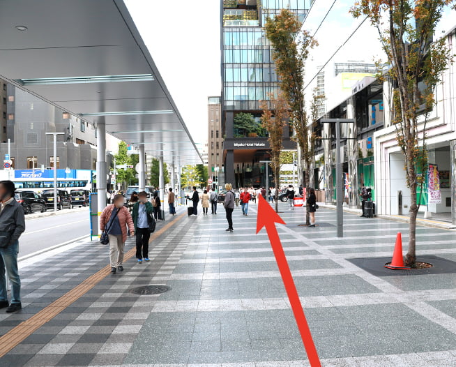 にしたんARTクリニック博多駅前院へ博多駅から徒歩で向かう道順を説明した画像