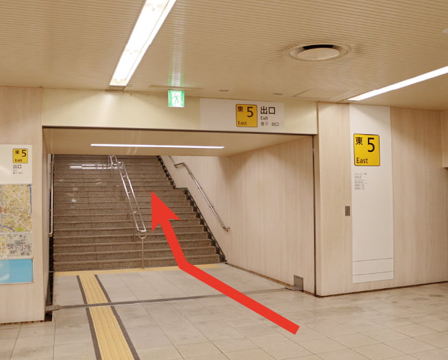 にしたんARTクリニック博多駅前院へ博多駅から徒歩で向かう道順を説明した画像