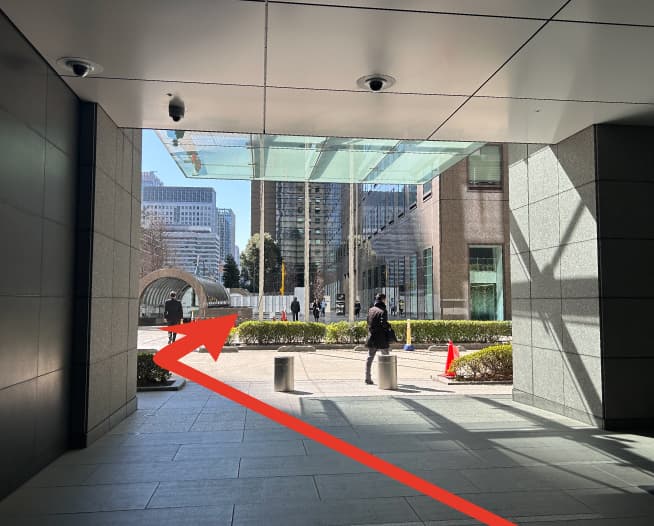 東京メトロ半蔵門線大手町駅からにしたんARTクリニック東京丸の内本院への道順を説明した画像