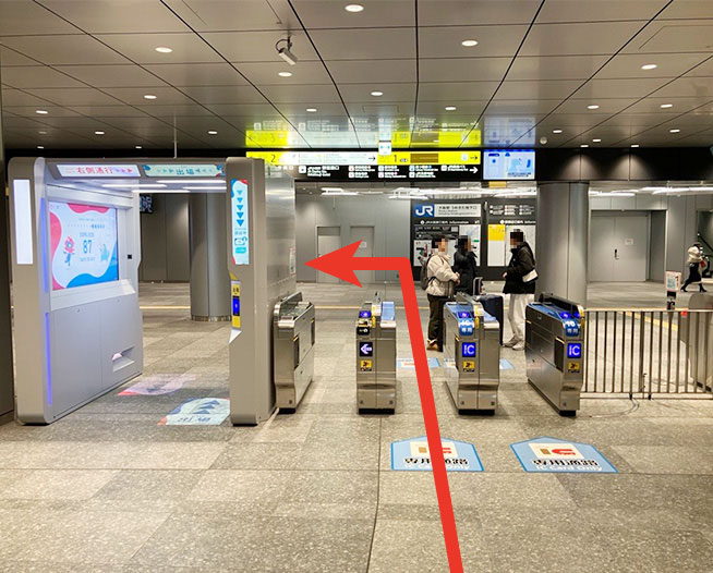 にしたんARTクリニックうめきた院へ駅から徒歩で向かう道順を説明した画像